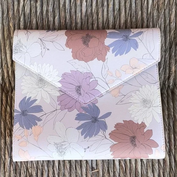 Erin Condren In Bloom A5 Planner - Picture 3 of 10